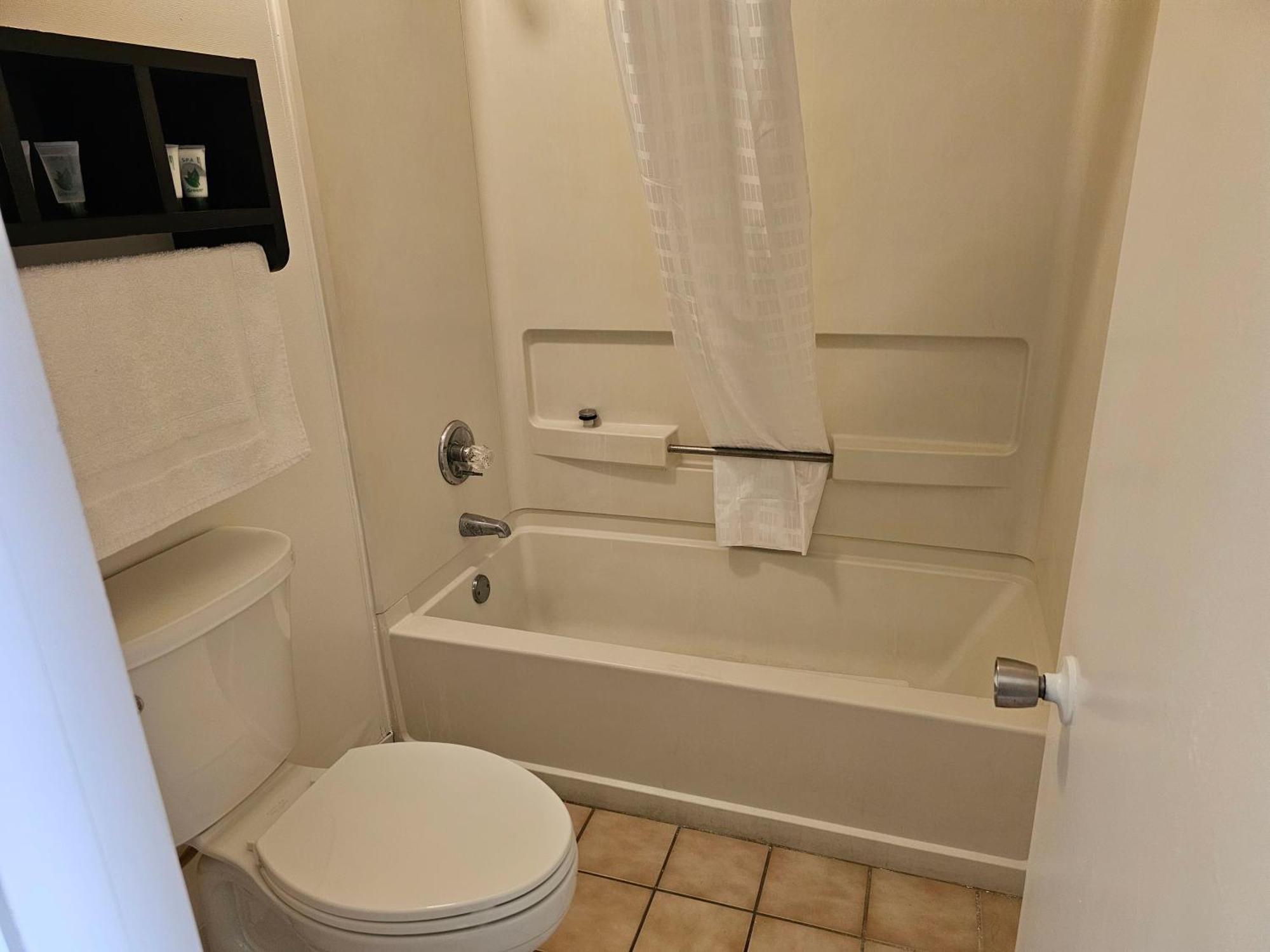 Astoria Hotel West Danville Ngoại thất bức ảnh